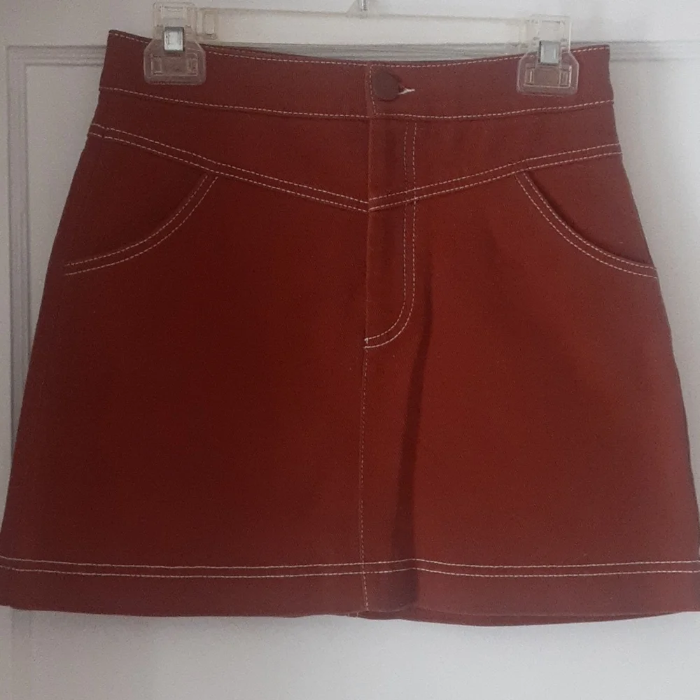Zara Mini Skirt - Picture 1 of 7